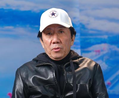 郎诚
重庆市移民局原副巡视员